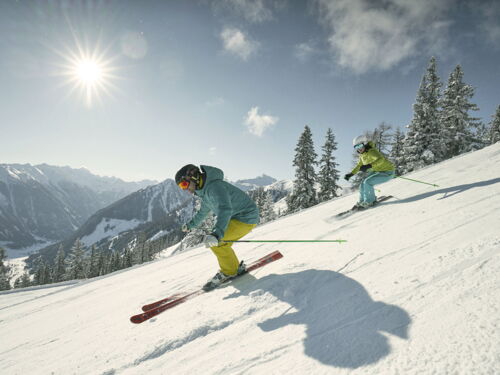 Ski fahren in Schladming-Dachstein by Peter Burgstaller