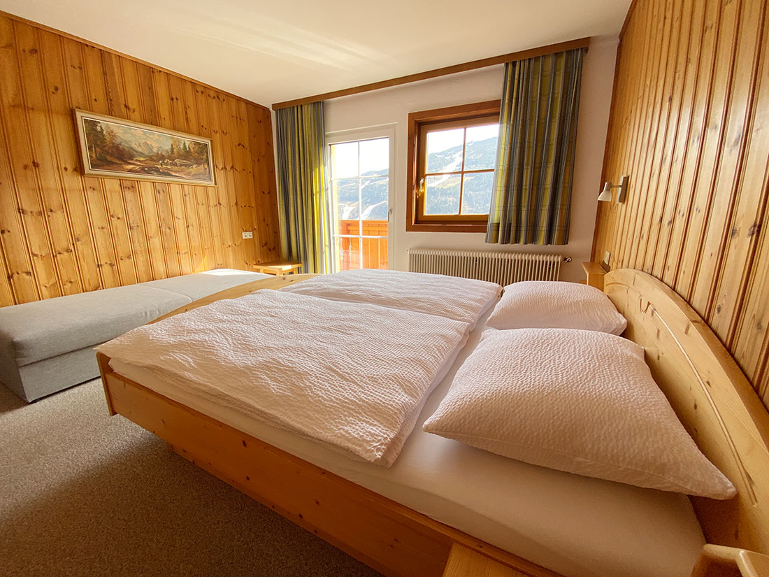 zweites Schlafzimmer im BERG.steigen Apartement am Reithabhof